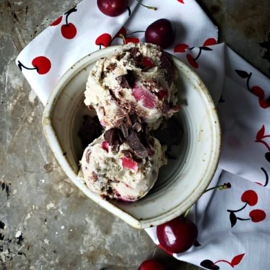 Pistachio gelato with halva - Recipe photo by mangotomato