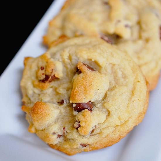Soft & chewy chocolate chip cookies - Recipe photo by evabakes