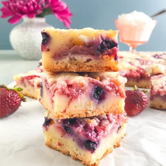 Mixed Berry Lemon Pie Bars - Recipe photo by amysdeliciousmess