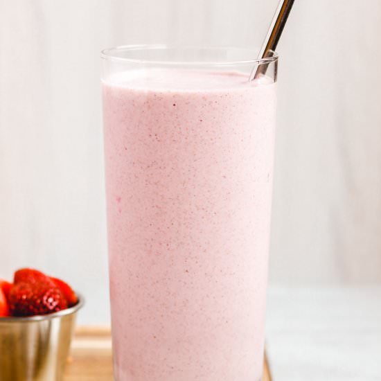 Strawberry Almond Smoothie - Recipe photo by CleanPlateMama
