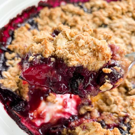 Blueberry Peach Crisp - Recipe photo by Wellness by Kay