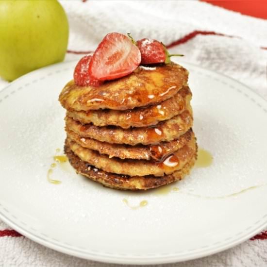Easy Cinnamon Apple Pancakes - Recipe photo by timeaskitchen