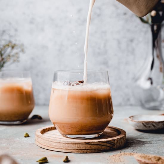 Iced Vanilla Chai Latte - Recipe photo by myveganminimalist