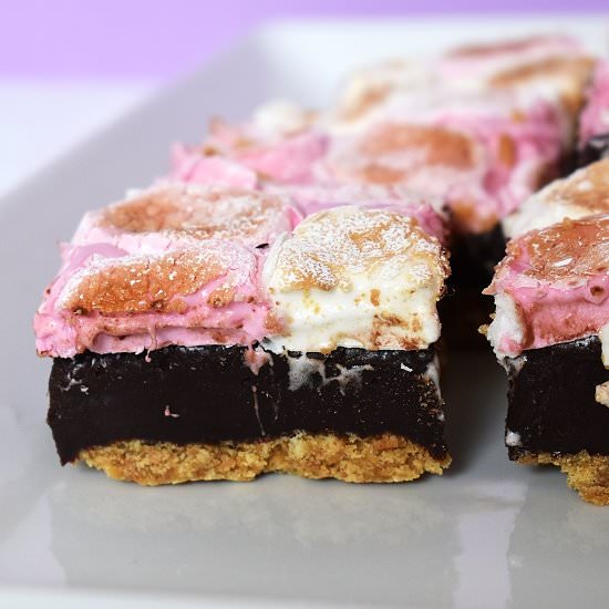 S’mores Fudge Pie - Recipe photo by lightscamerabake