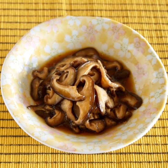 5 MIN Simmered Shiitake Mushrooms - Recipe photo by ochikeron