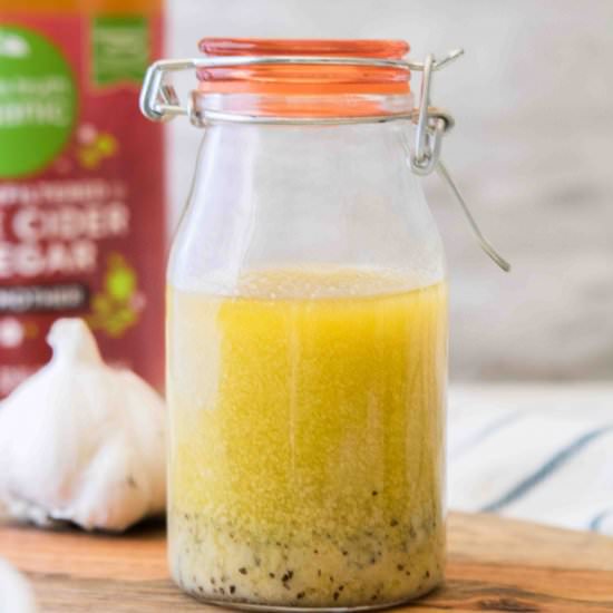 Easy apple cider vinegar dressing - Recipe photo by lifestyleofafoodie