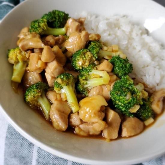 Chinese chicken and broccoli - Recipe photo by pulasthi