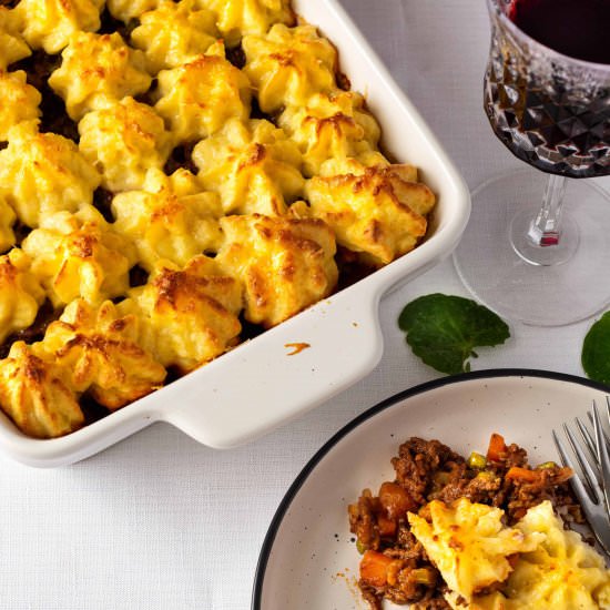 Best Beef Cottage Pie Recipe - Recipe photo by Foodvoyageur