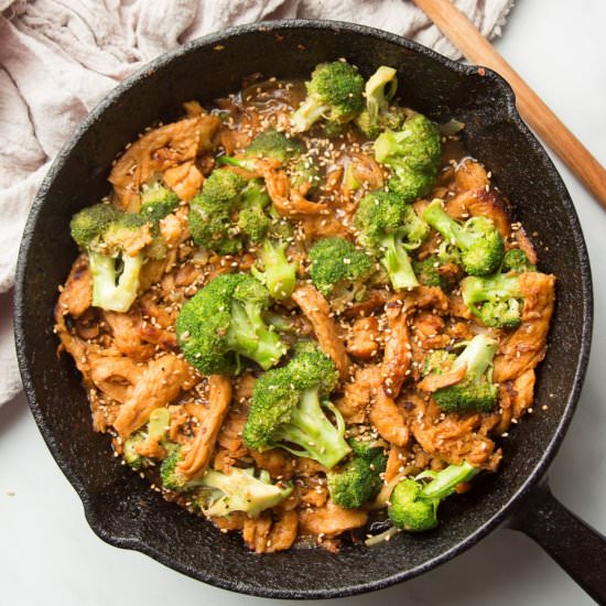 Vegan Beef & Broccoli - Recipe photo by Connoisseurus Veg