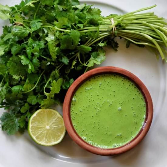 Restaurant Style Green Chutney - Recipe photo by notacurry.com