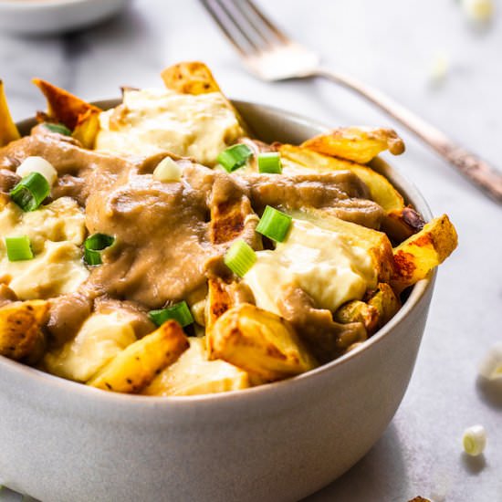 Vegan Poutine (gluten-free) - Recipe photo by vancouverwithlove