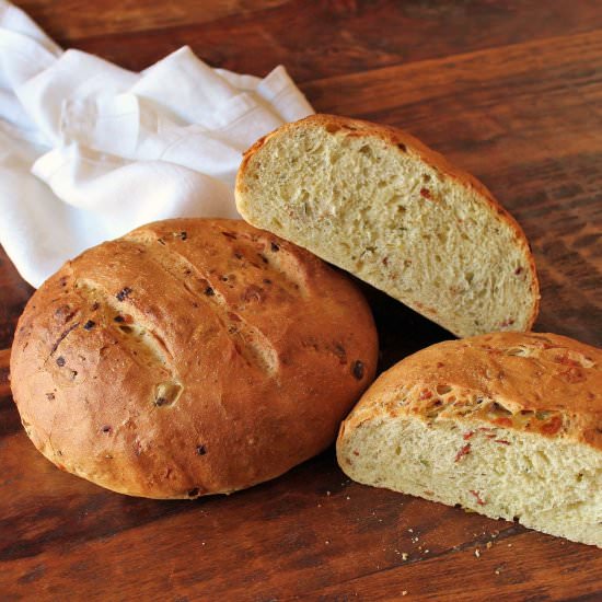 Cheesy Bacon Semolina Bread - Recipe photo by TwoBitTart