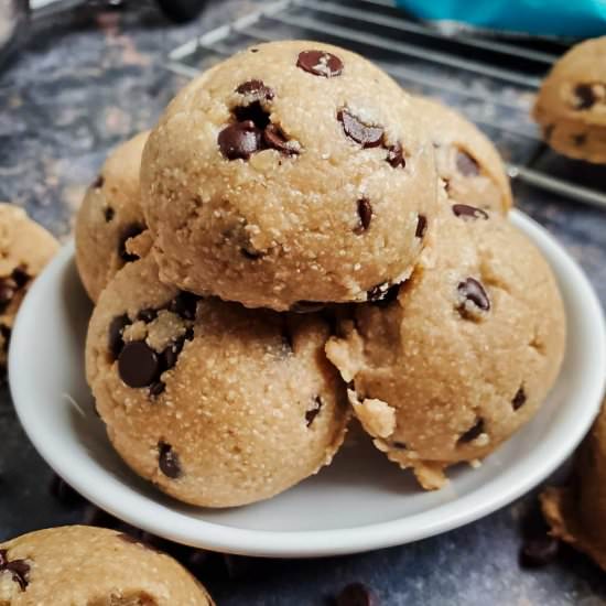 Vegan Cookie Dough Bites ($0.22 US) - Recipe photo by brokebankvegan
