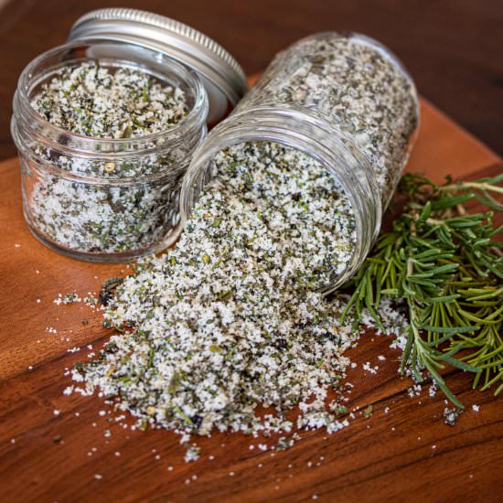 Fresh Herbs, Garlic and Salt Rub - Recipe photo by GiangisKitchen