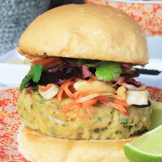 Thai Fish Burgers - Recipe photo by chezlerevefrancais