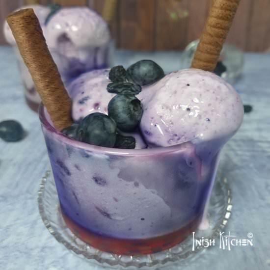 BERRY AND CURRANT FROGURT - Recipe photo by Inish Kitchen