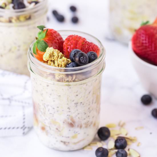 Overnight Oats Recipe - Recipe photo by KyleeCooks