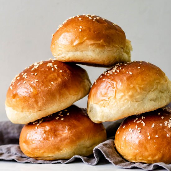Olive Oil and Roasted Garlic Buns - Recipe photo by gatheredatmytable