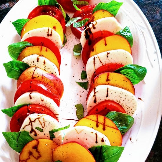 Tomato Peach Caprese Salad - Recipe photo by ProfusionCurry