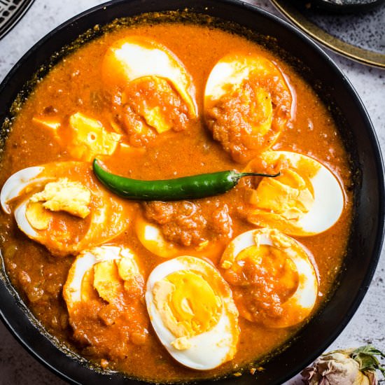 Egg Curry - Recipe photo by tiffinandteaofficial