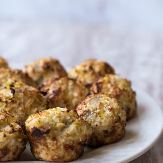Cauliflower and Zucchini Bites - Recipe photo by Sixhungryfeet