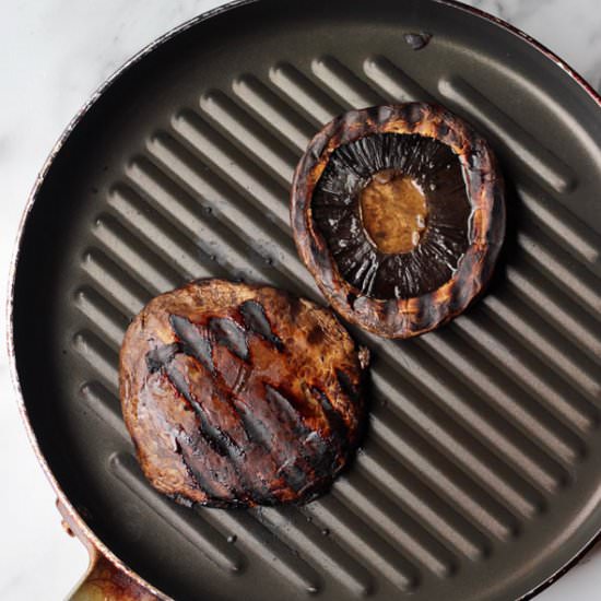 Balsamic Grilled Portobellos - Recipe photo by alternativedish