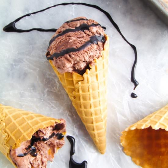 No-Churn Dark Chocolate Ice Cream - Recipe photo by gingersnapsbakingaffairs
