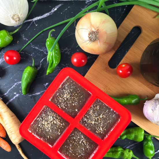 Vegetable Stock – Make Veggie Broth - Recipe photo by summeryule.com