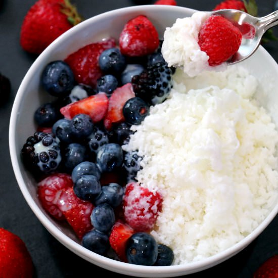 Snowy Shaved Ice with Berries - Recipe photo by Sprinkleofsesame
