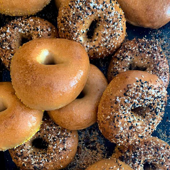 the BEST NY Style Bagels <3 - Recipe photo by feelingfoodish