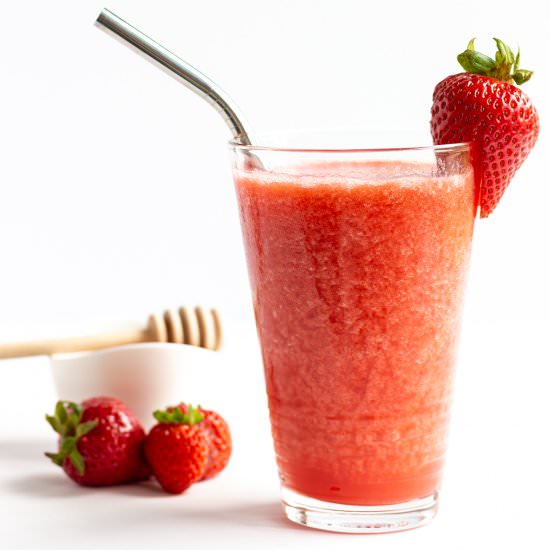 Strawberry Slushie - Recipe photo by mapleandmango