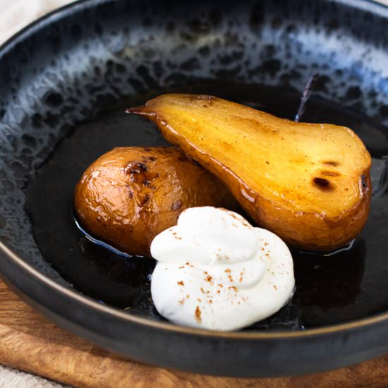 Honey Roasted Pears - Recipe photo by dinnertwist