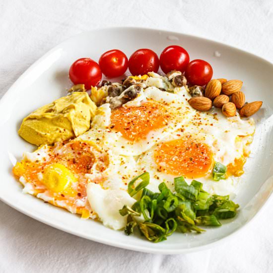 Simply Delicious Fried Eggs - Recipe photo by refreshmyhealth
