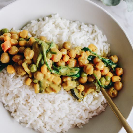 Easy Curried Chickpeas - Recipe photo by dayslikelaura