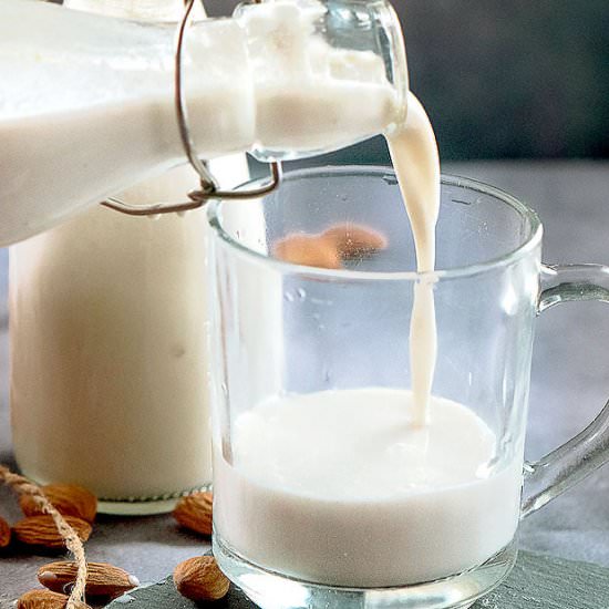 Homemade Almond Milk - Recipe photo by Chefjar
