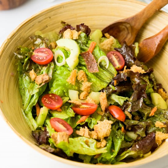 Simple Green Leaf Salad - Recipe photo by garlic and zest