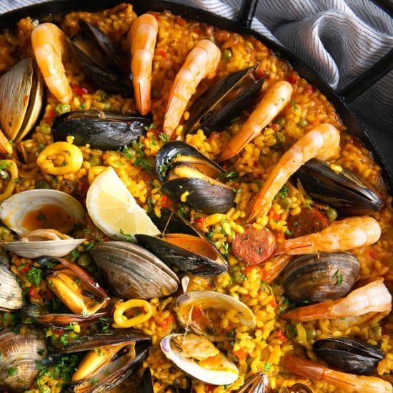Paella Recipe - Recipe photo by theforkedspoon