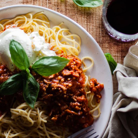 Spaghetti Bolognese with Burrata - Recipe photo by jaimieeats