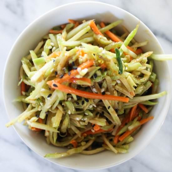 Broccoli Slaw no mayo - Recipe photo by kneadtocook