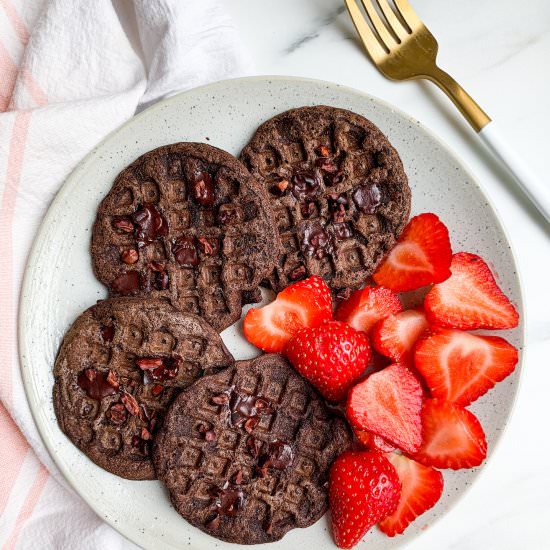 Vegan Chocolate Waffles - Recipe photo by livlabelfree