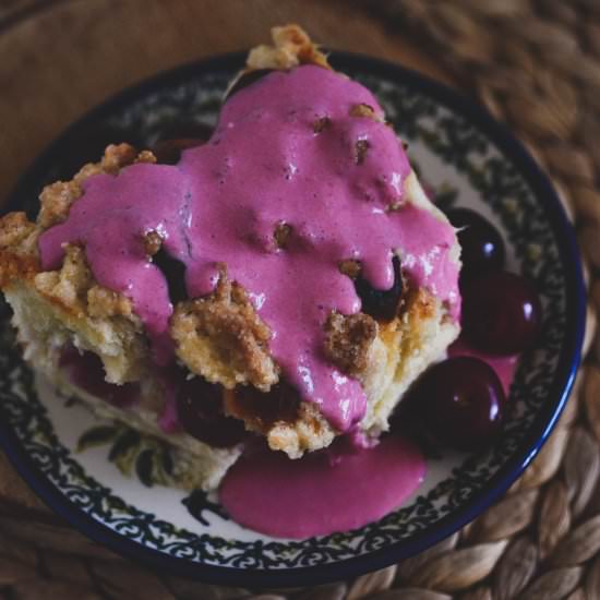 Buns with cherries & almond filling - Recipe photo by ChattyCooking