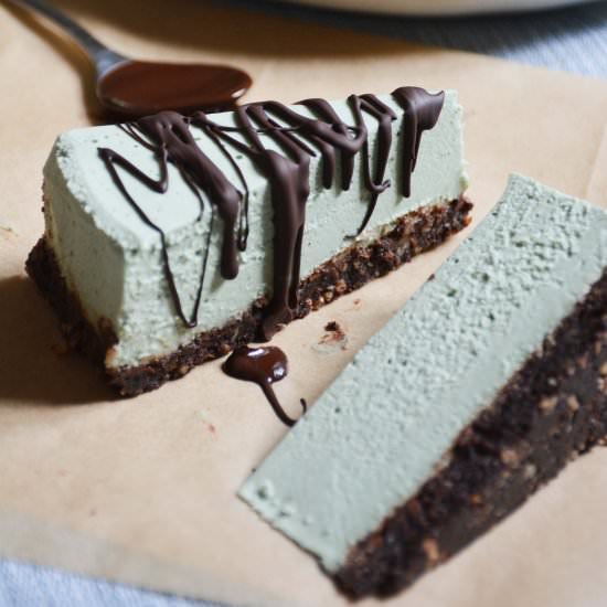 Mint Chocolate Brownie Cheesecake - Recipe photo by cocos green deli