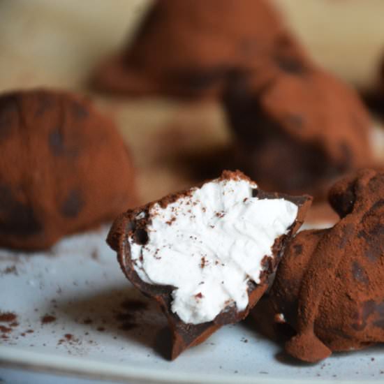 Whipped Cream Chocolate Truffles - Recipe photo by cocos green deli