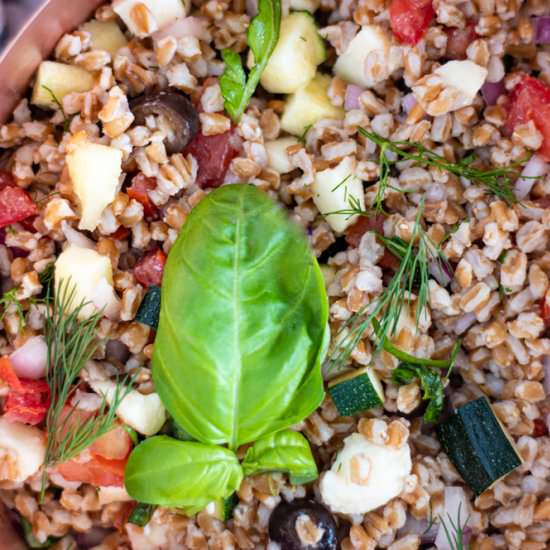 Summer Farro Salad - Recipe photo by theseasonaljunkie