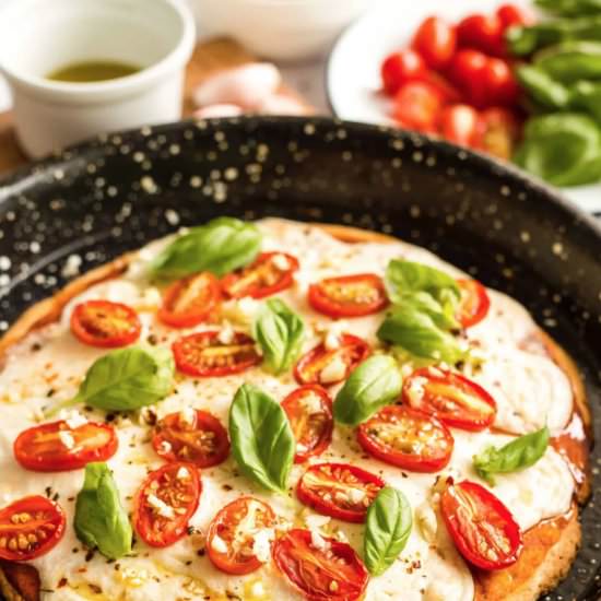 Easy Caprese Pizza (GF, Vegan) - Recipe photo by felicialim