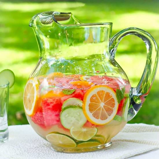 Homemade Vitamin Water - Recipe photo by SoupAddict