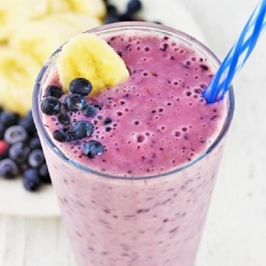 blueberry banana smoothies - Recipe photo by nowcookthis