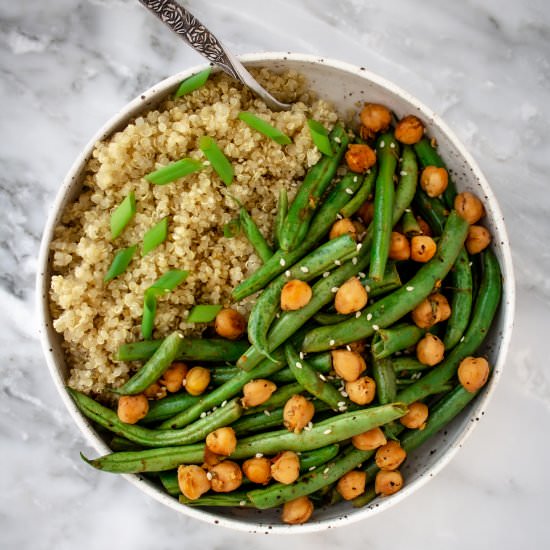 Pan-Cooked Chickpea Green Bean Bowl - Recipe photo by cashews_and_quinoa