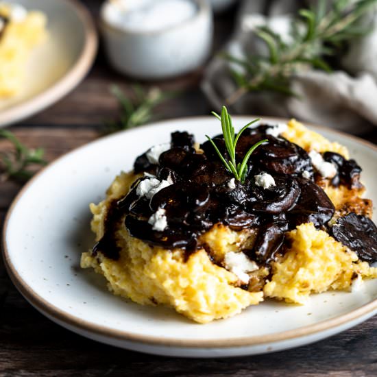Steakhouse Mushrooms and Polenta - Recipe photo by leisurefanclub