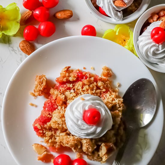 Cherry Crumble - Recipe photo by Surup